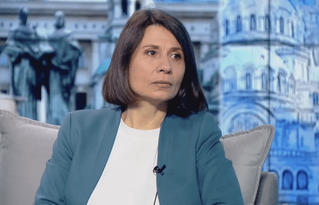 Елисавета Белобрадова: Президентът трябва да назначи служебно правителство, което да не прави пакости