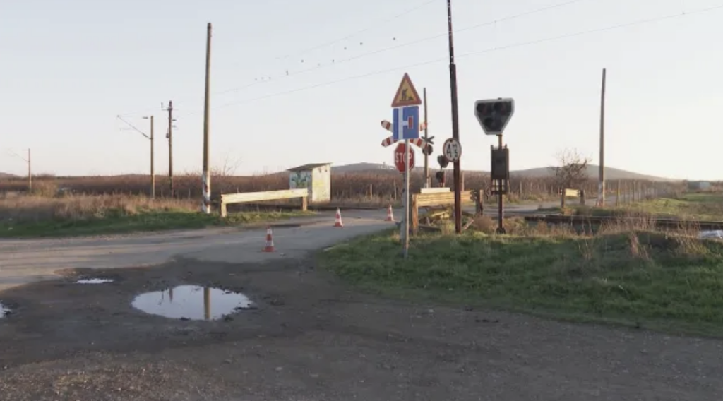 Майката и детето, загинали при удара с влак, щели да събират отпадъци