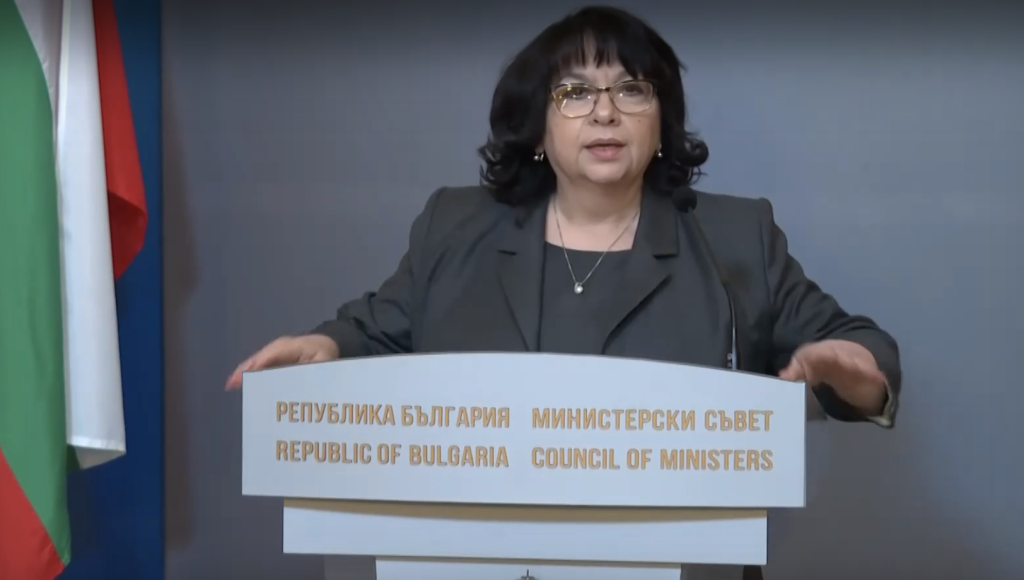 Петкова: България открива пазара на държавни ценни книжа за непрофесионални инвеститори