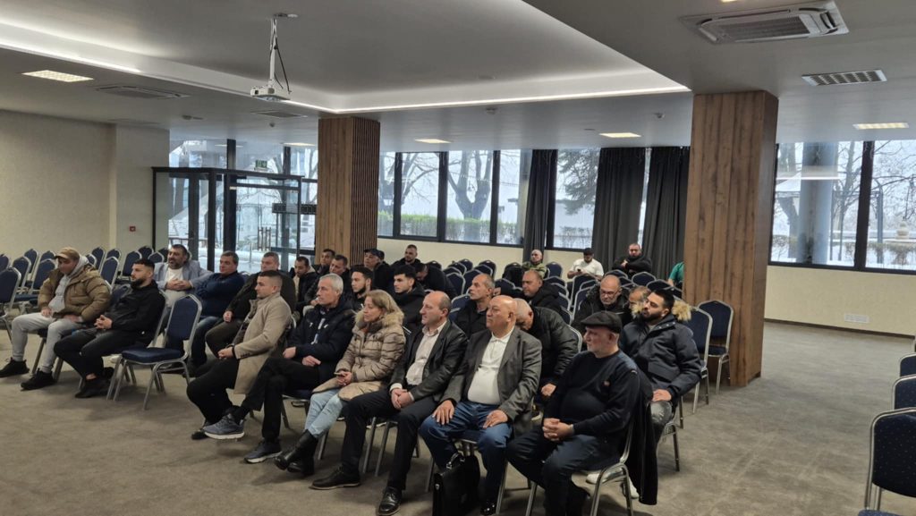 С актив от 35 души в Русе, АПС заяви курс към 20 депутати и участие във властта
