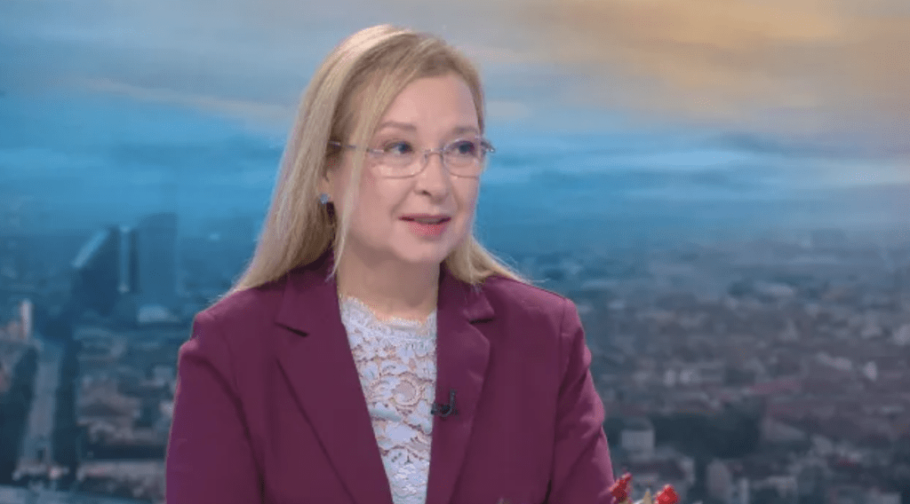 Зорница Русинова: Все още се ориентираме как да се разделим с лева и това е нормално