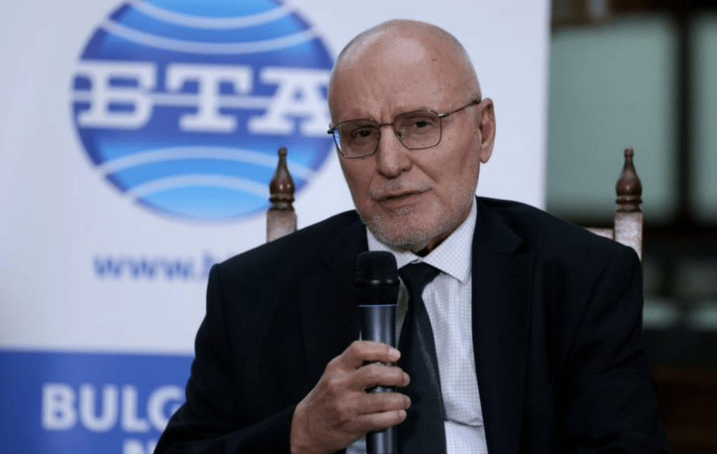 Димитър Радев: Приемането на еврото не е резултат на рязък завой