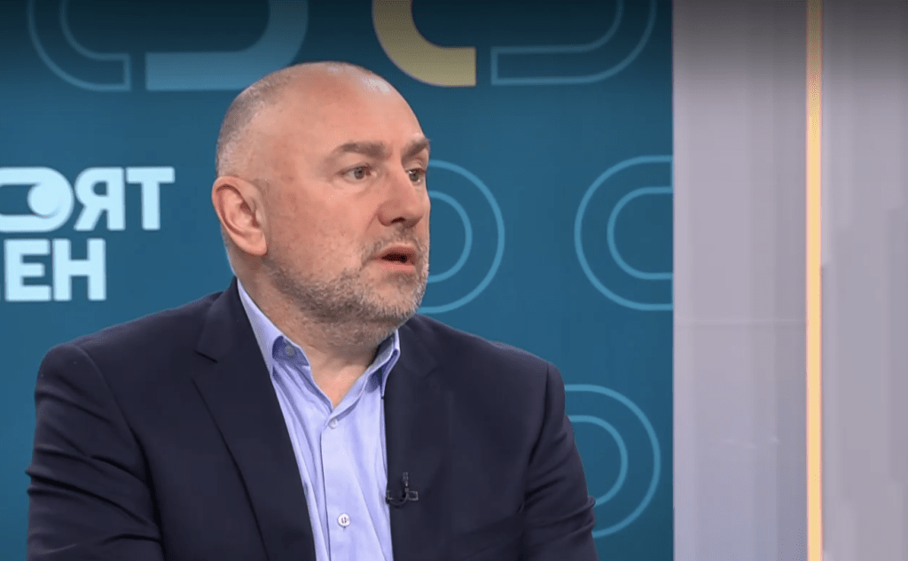 Любомир Каримански: Няма тенденция за проблемно преминаване от левове в евро