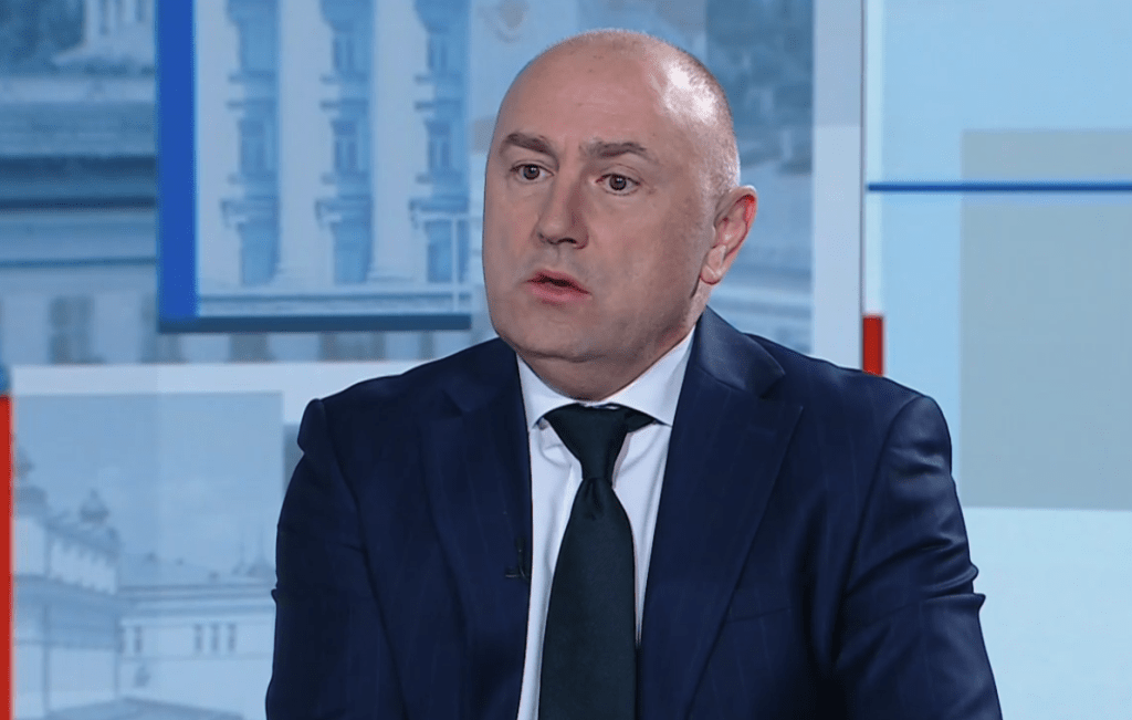 Любомир Каримански: Не използвайте търговските обекти за обмяна на валута