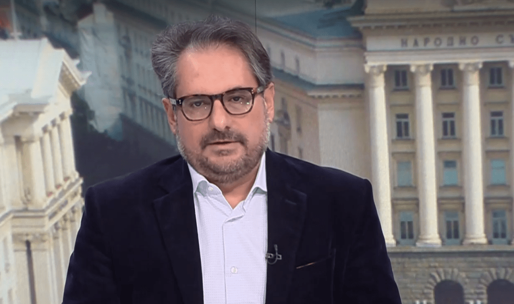 Даниел Смилов: Йотова няма да води политика, различна от тази на Радев
