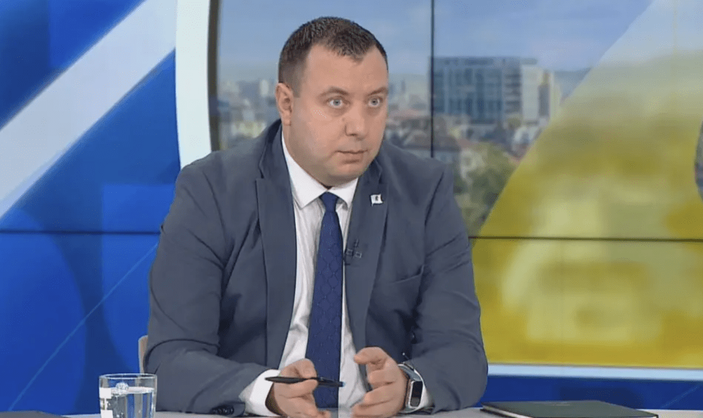 Петър Петров: „Възраждане“ ще прецени коалиция с Радев след представяне на платформат