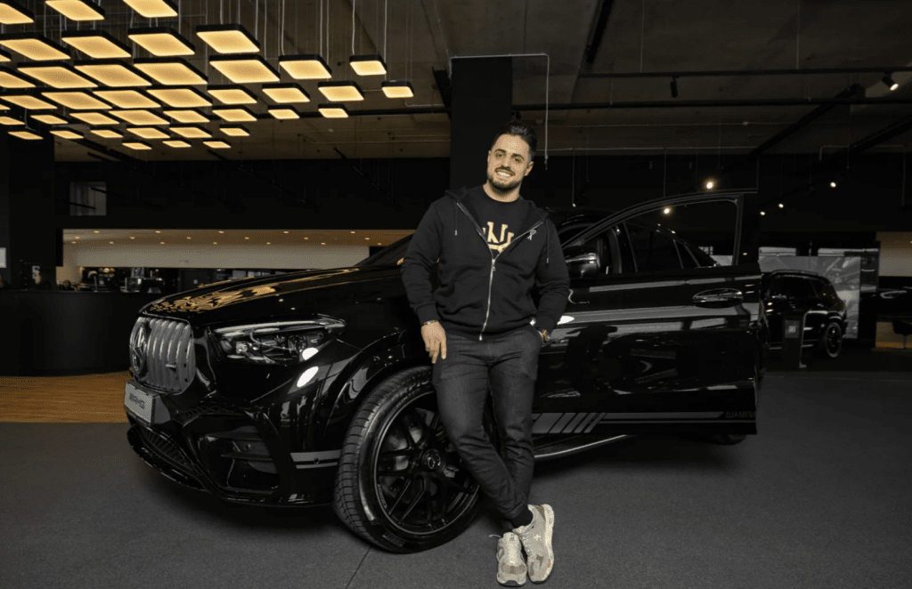 Mercedes-Benz и Карлос Насар поемат заедно към победите