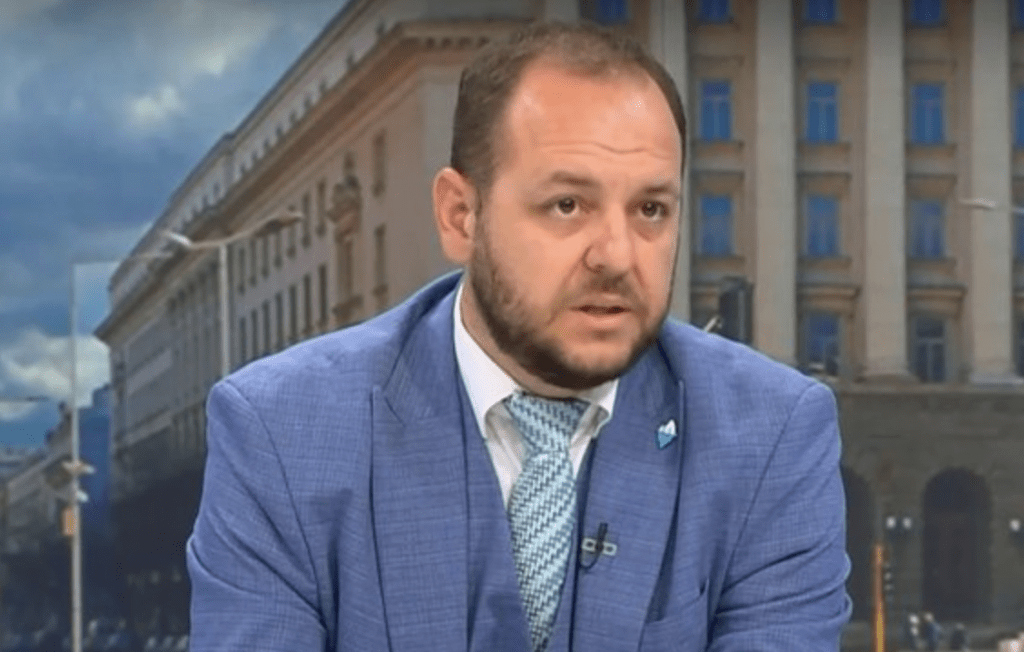 Борислав Сандов разказа за едно от посещенията си в хижа „Петрохан“