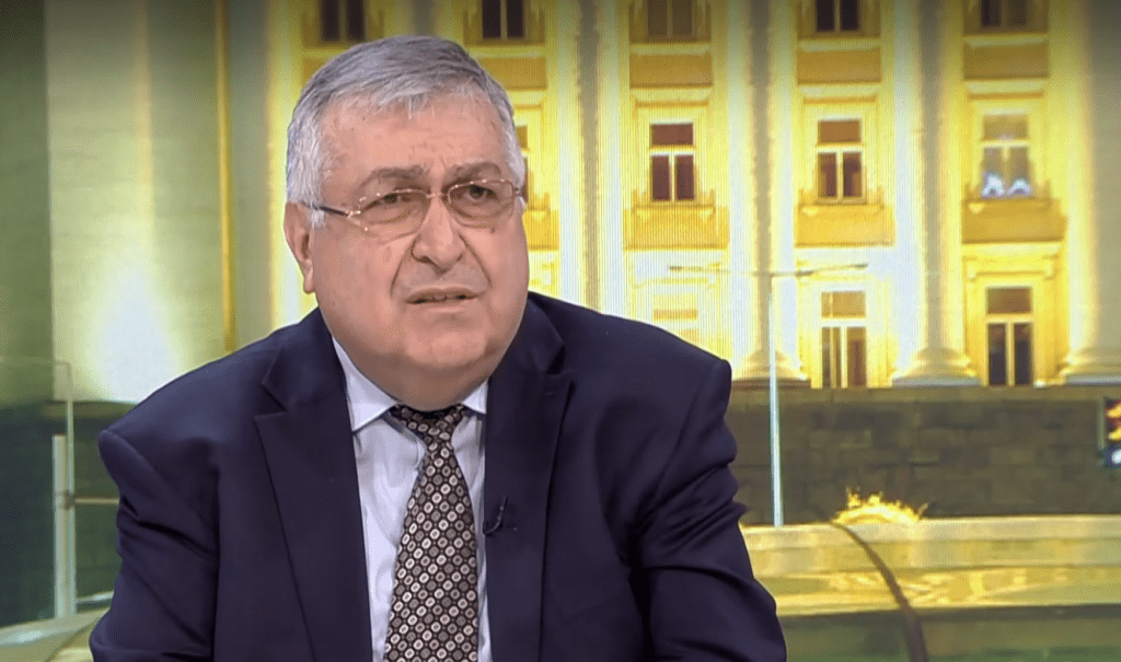 Проф. Георги Близнашки: Румен Радев избра Андрей Гюров за служебен премиер