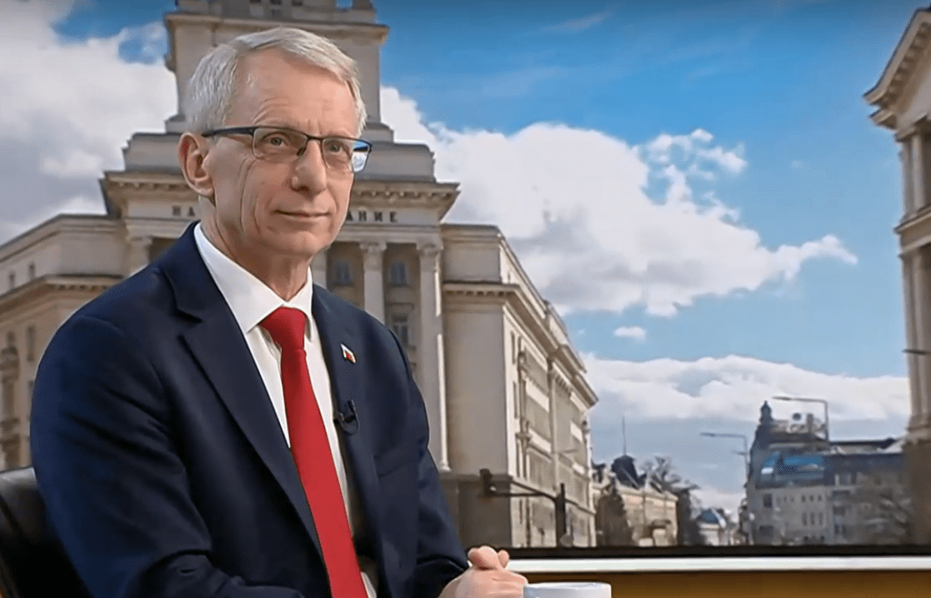 Денков: Има яростна и цинична атака около „Петрохан“