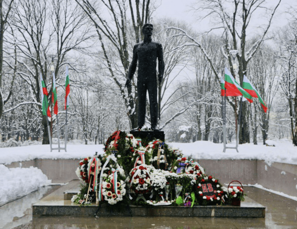Русе отбеляза 153 години от гибелта на Апостола на свободата