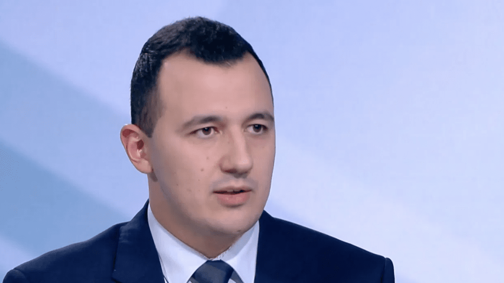 Габриел Вълков за служебния кабинет: Отношението ни е основно негативно, но нека видим