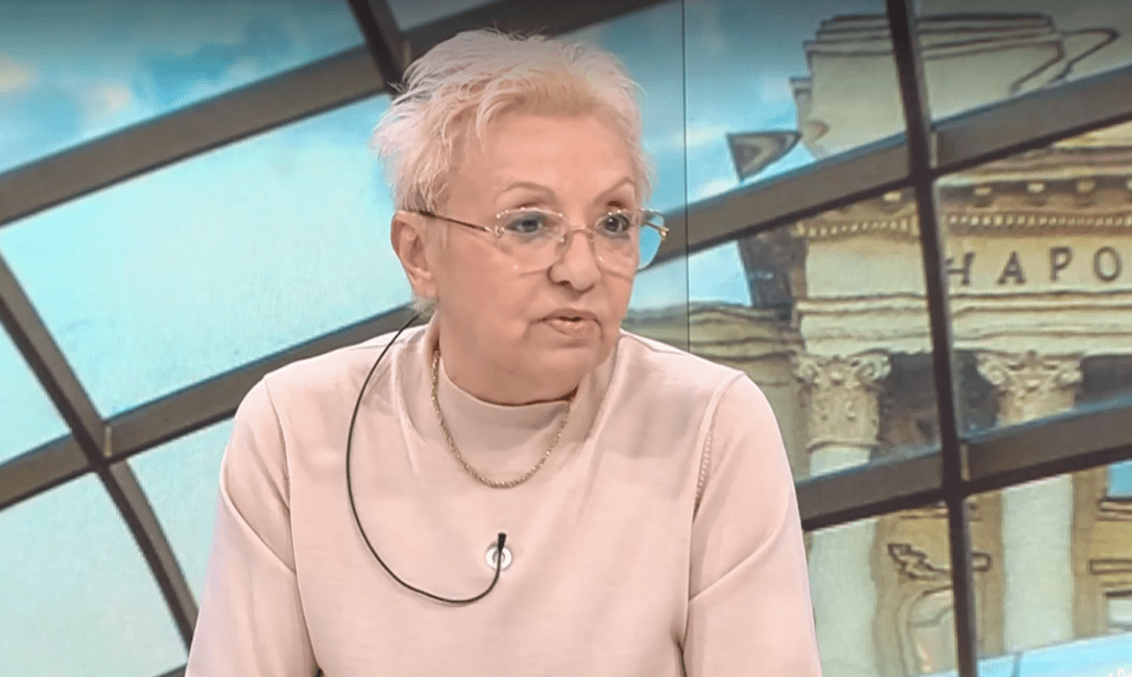 Диана Дамянова: Служебният кабинет носи белези на силно влияние от Румен Радев