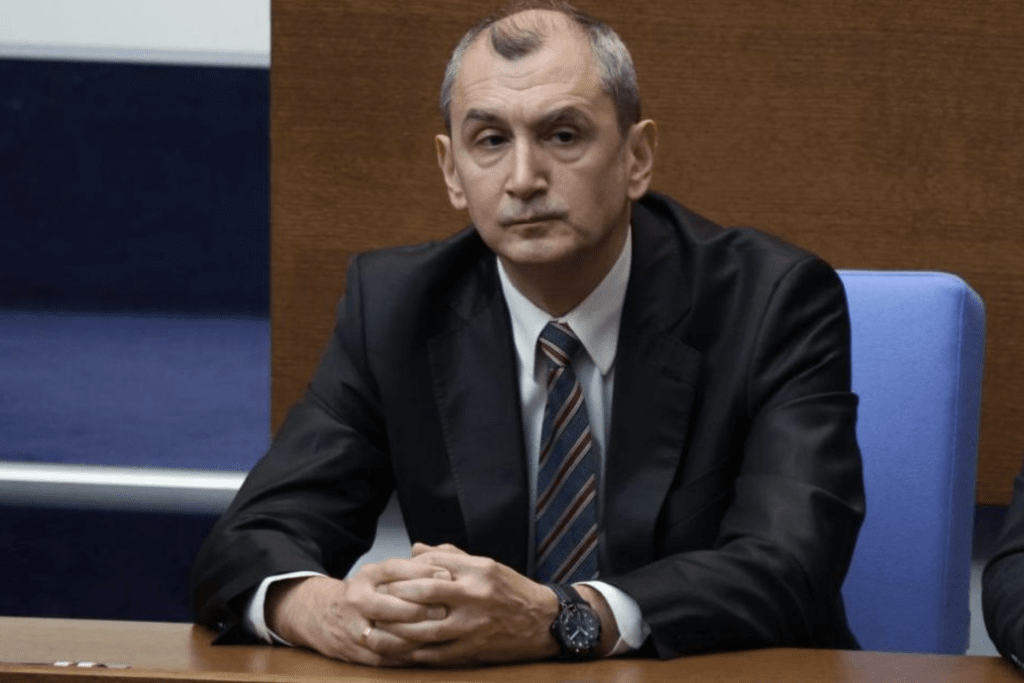 Министър Околийски прекрати обществена поръчка за охрана на обекти на Здравното министерство