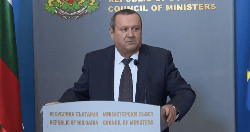 Хасан Адемов: Няма да позволим структури на социалното министерство да влияят на вота