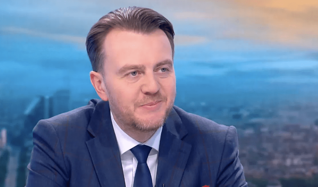 Петър Ганев: Очакванията са между 2 и 3 млрд. лева да останат извън банковата система