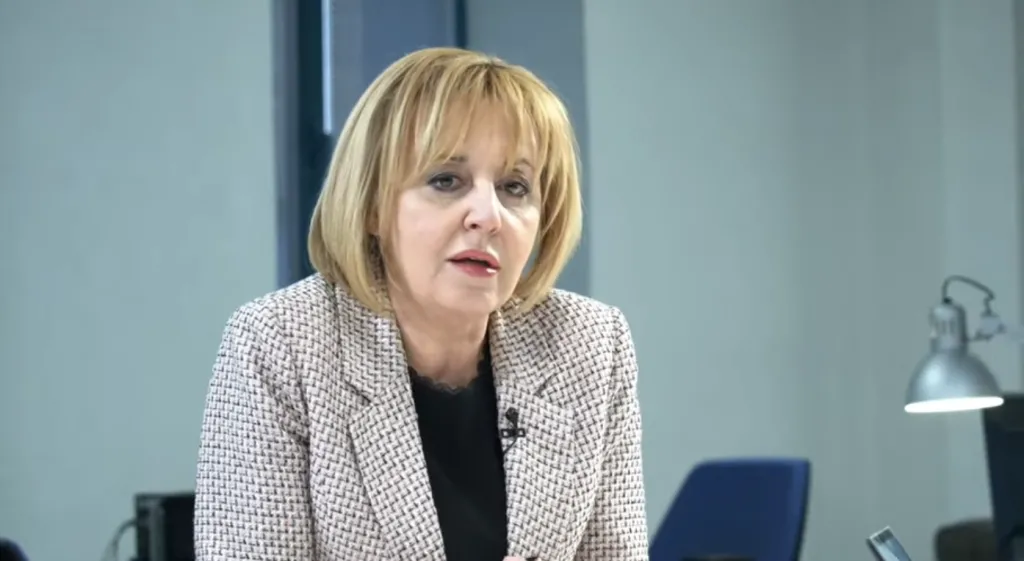 Мая Манолова: На властта не й пука, как потребителите ще посрещнат раздутите сметки