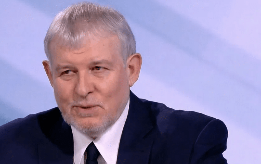 Румен Христов: Очевидно е, че битката за първото място ще е между ГЕРБ-СДС и Радев