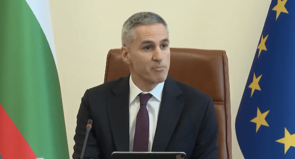 Гюров: Задействана е операция по сплашване на служебния вътрешен министър