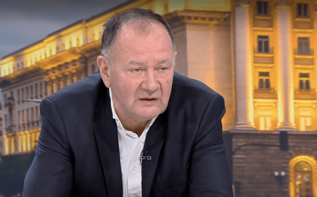 Михаил Миков: Служебният кабинет отвсякъде е на ПП-ДБ, но нека да се порадват малко на властта