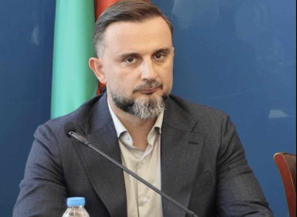 Явор Пенчев развенчава „лъжи“ за обществена поръчка за скрининг
