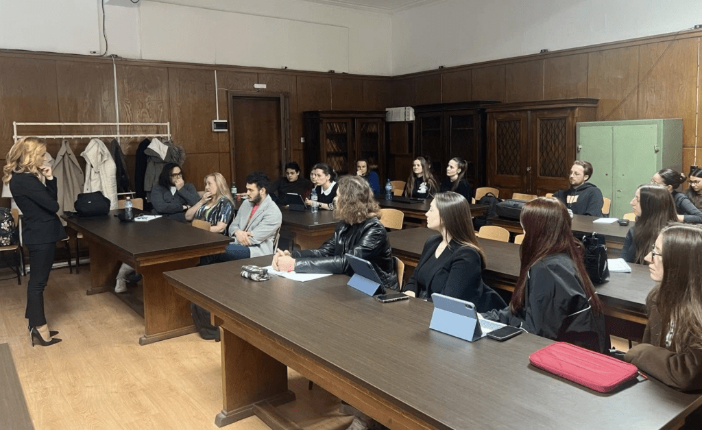 Мария Цънцарова вече преподава в Софийския университет
