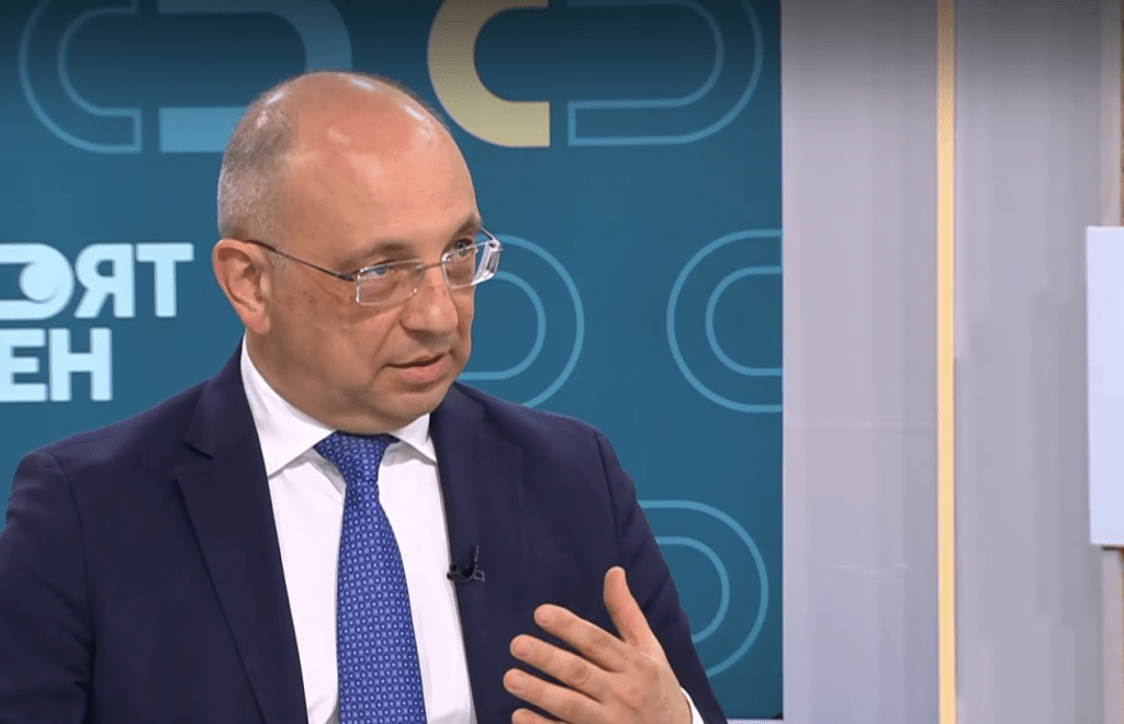 Николай Василев: България се нуждае от бюджет с излишък, дълбоки съкращения и край на популистките разходи