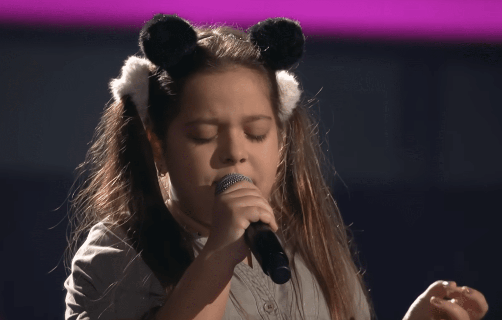 10-годишната Даная от Кюстендил обърна 4 стола и смая публиката в немското The Voice Kids
