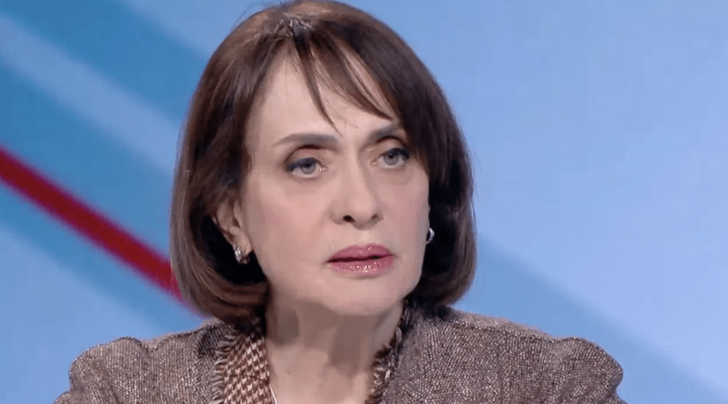 Надежда Нейнски: Над 2600 българи са евакуирани до момента с наше съдействие
