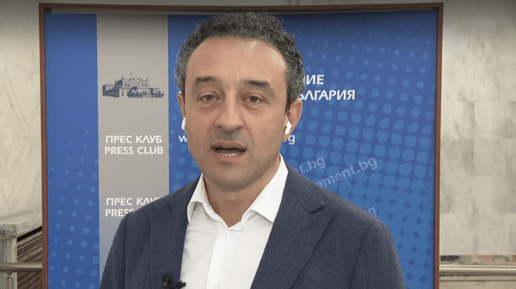 Лорер: Различните мнения са изключително важни, за да може една партия да достигне до истината