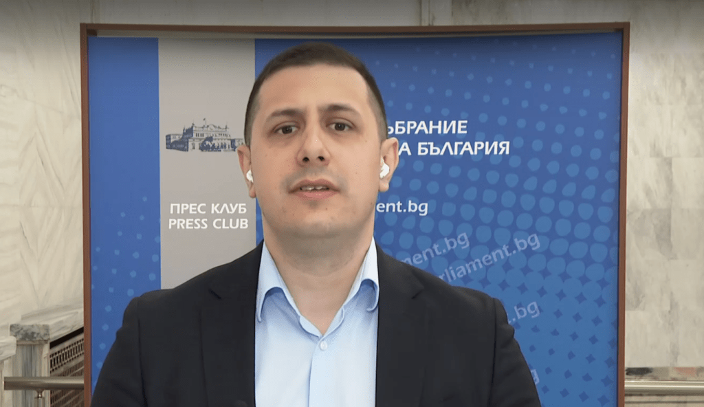 Атанас Атанасов: Твърде късно се създаде междуведомствен кризисен щаб за горивата
