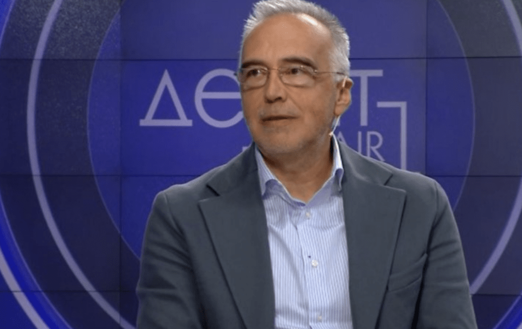 Антон Кутев: Радев няма да остави хора да мишкуват под него