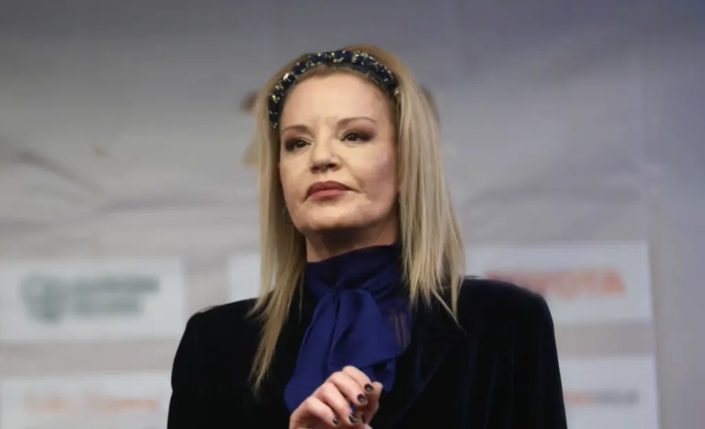 Стефка Костадинова: Никой не е пътувал до Бали, Лечева подкрепи заплатата ми в БОК