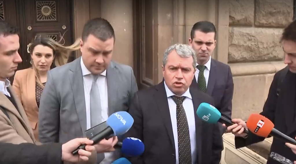 „Има такъв народ“: Поискахме президентът да свика КСНС, но тя отказа