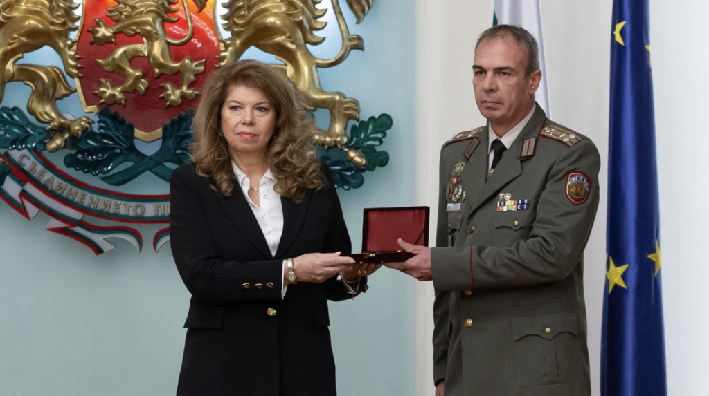 Командирът на Стрямската бригада стана първият генерал с пагони от Илияна Йотова