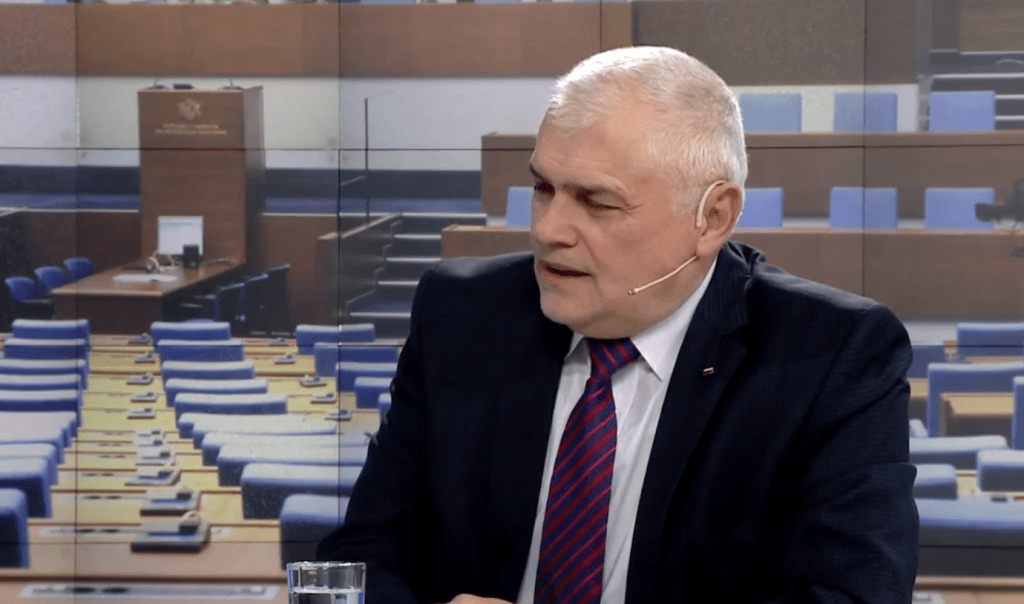 Валентин Радев: Случаят „Петрохан“ е срам за службите