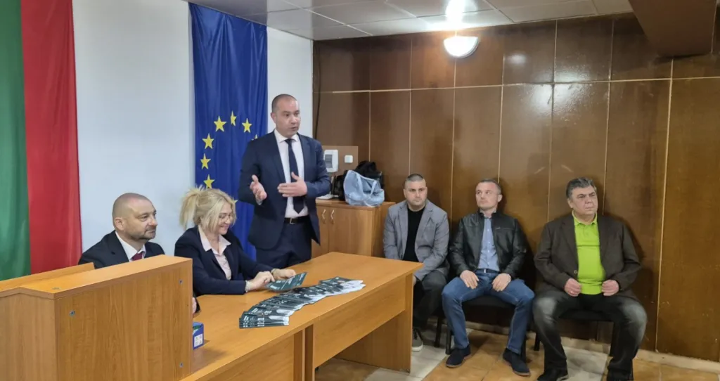 Кандидати за народни представители от „Прогресивна  България” отговориха на десетки въпроси в Щръклево