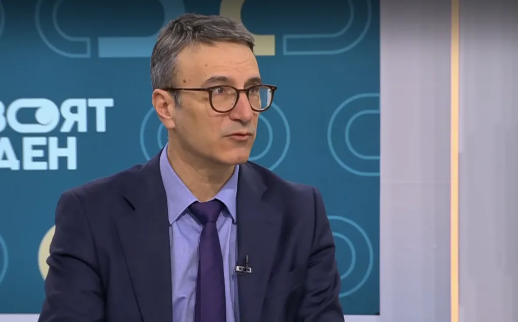 Трайков: Запасите от горива служат като резерв при липса, а не за въздействие върху цените