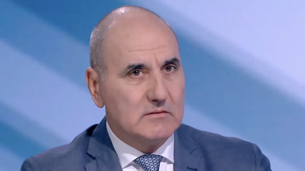 Цветанов: Радев получи кредит на доверие, ако не го изпълни със съдържание, ще го загуби