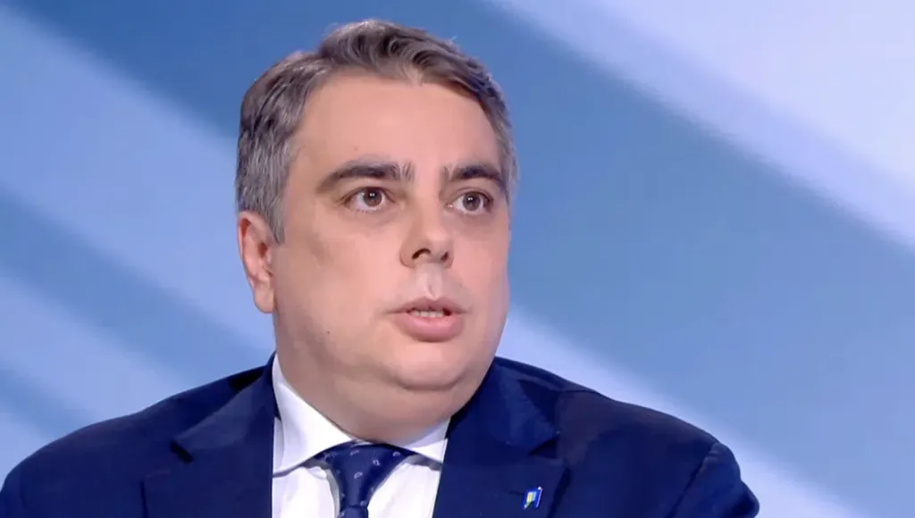 Асен Василев за раздялата с ДБ: Това е нормална еволюция, вече сме в съвсем различна ситуация