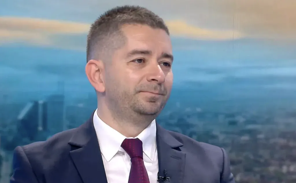 Слави Василев: Няма никакво съмнение, че Радев ще е новият министър-председател