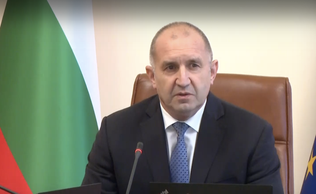 Премиерът Радев разпредели ресорите на своите заместници