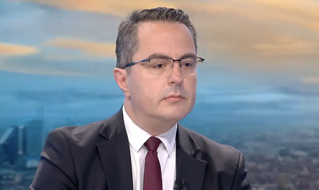 Цончо Ганев: Кабинетът корабокрушира с оттеглянето на мерките срещу високите цени