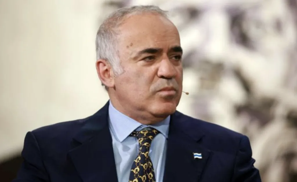 Гари Каспаров е обявен за международно издирване от Русия