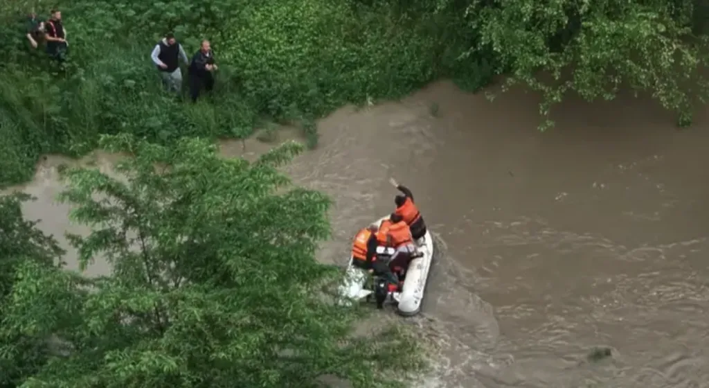 Извадиха 17-годишно момче от Шемшево от буйните води на Янтра
