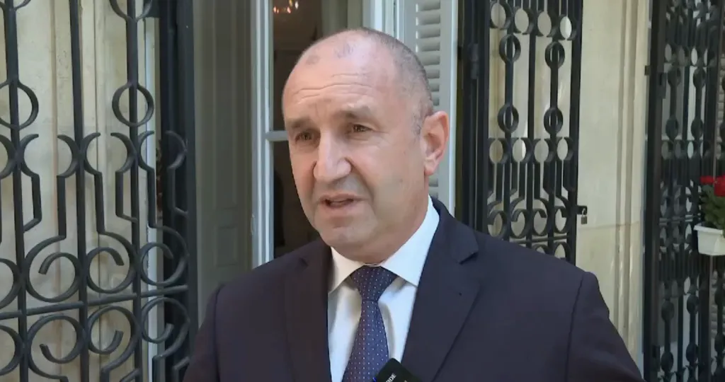 Радев: Трябва да има смяна на цялостната политика на Европа по отношение на конфликта в Украйна