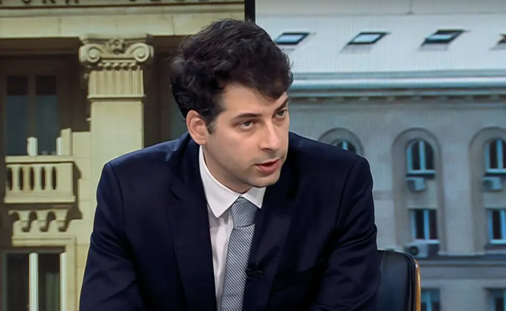 Пеканов: ЕК размразява 370 млн. евро за България заради доверието към Радев