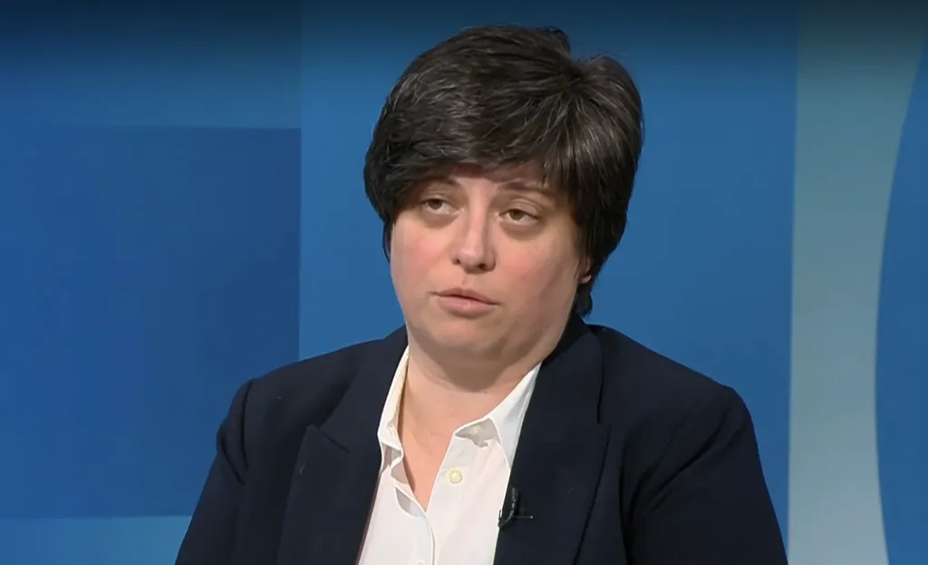 Диана Русинова: Пълната забрана на електрическите тротинетки не е вариант, който ще работи