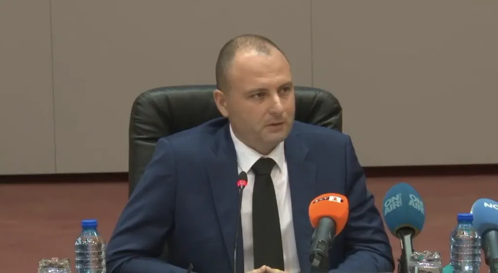 Особеният търговски управител на „Лукойл“ в България Евгени Симеонов ще отговаря на депутатски въпроси