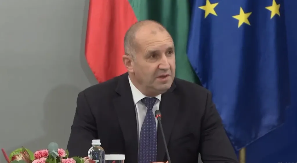 Правителството представи инициативата „Кошница с грижа“